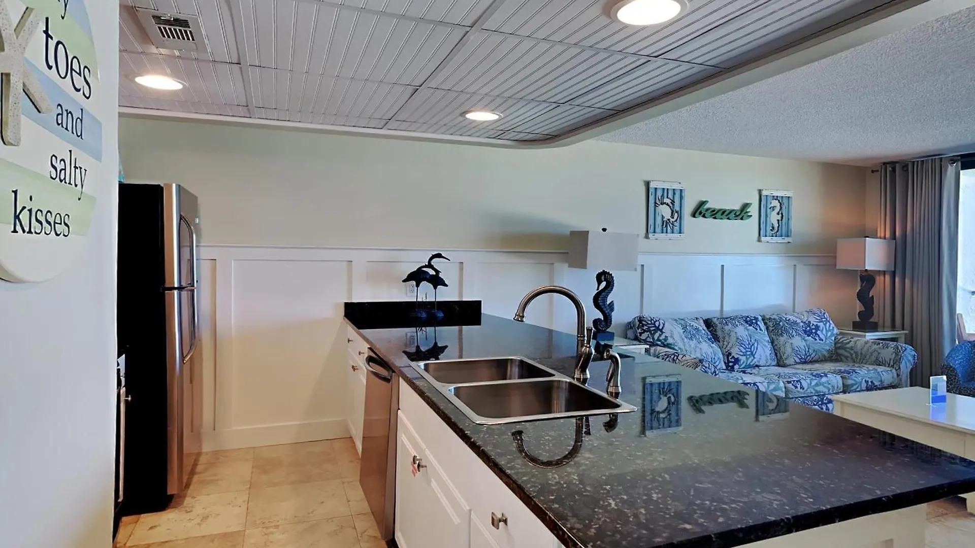 Edgewater Tower III 406 Apartment Panama City Beach