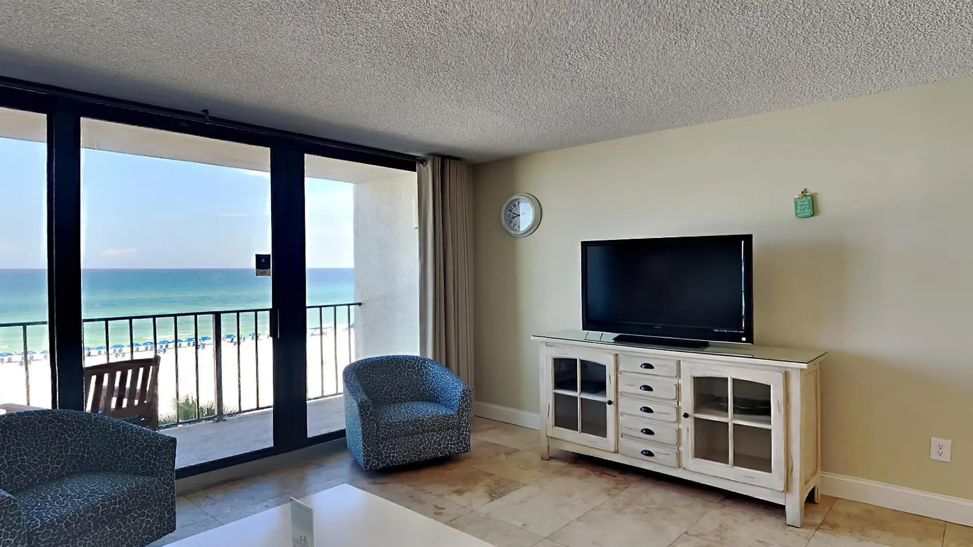 Апартаменты Edgewater Tower III 406 Панама-Сити
